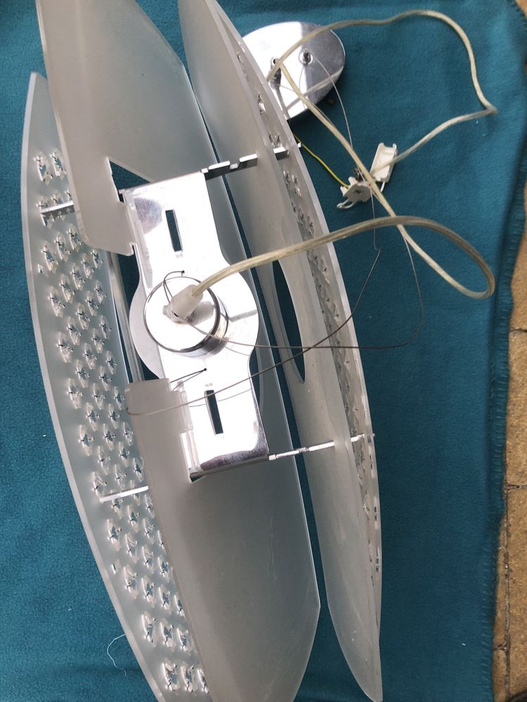 Lampa z krysztalkami