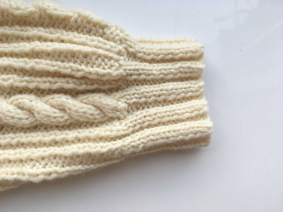 Джемпер об'ємного ручного в'язання етностиль реглан