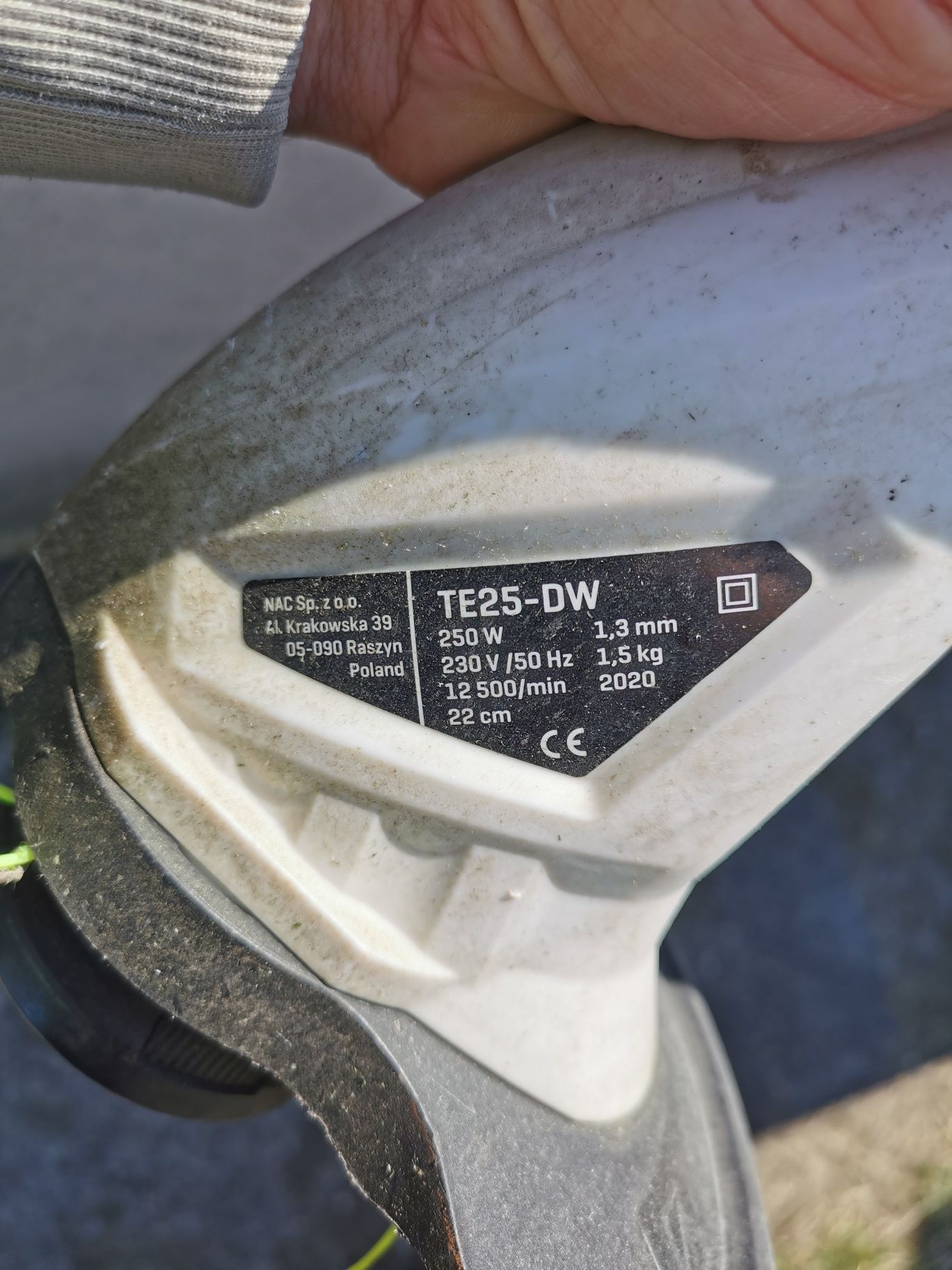 Sprzedam podkaszarkę elektryczną.