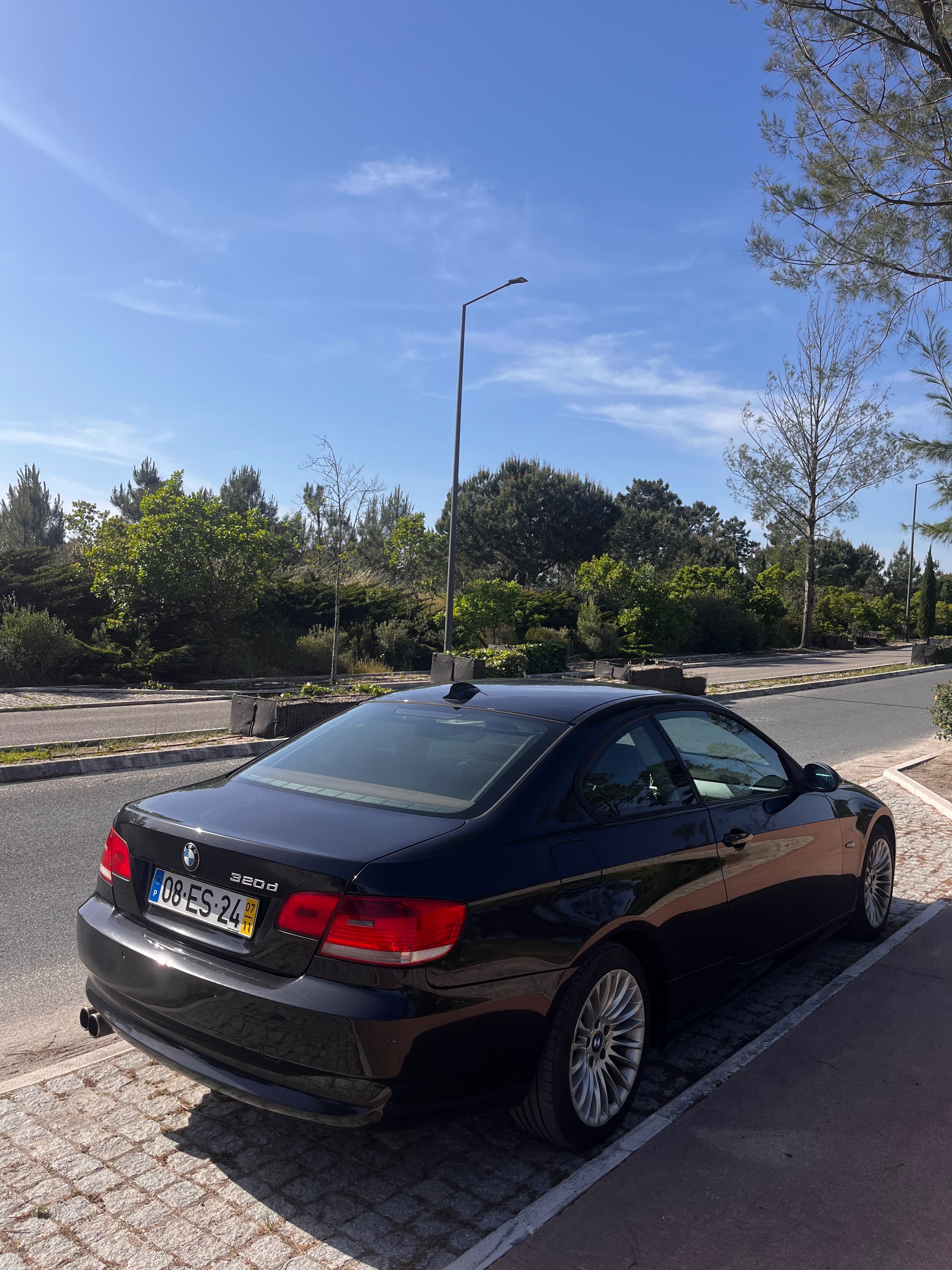 BMW coupe preto 320d