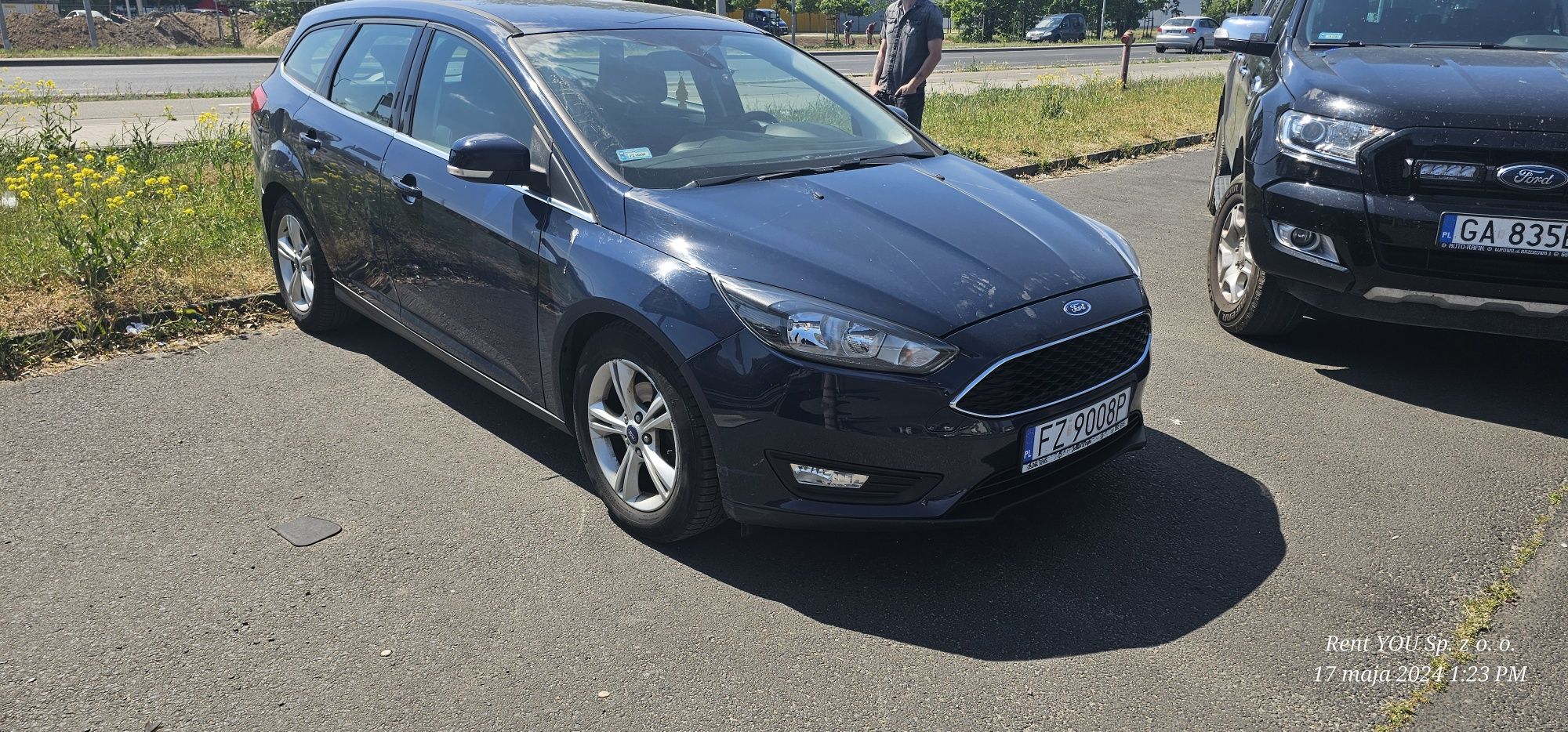 Wynajem samochodu Wypożyczalnia aut OSOBOWYCH DOSTAWCZYCH busa lawety