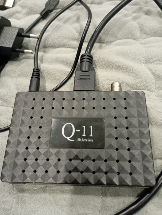 Тюнер Q-11.   .    .