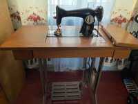 Швейна машинка ПМЗ з столиком та станиною