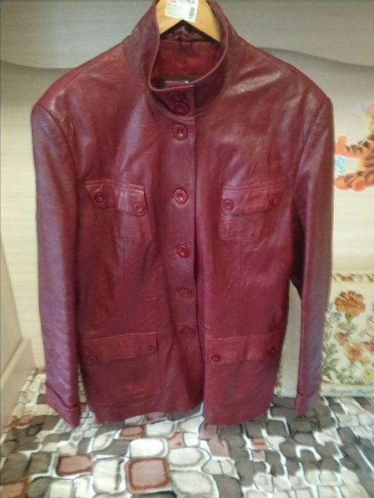 Куртка-пиджак женская р.50 кожа