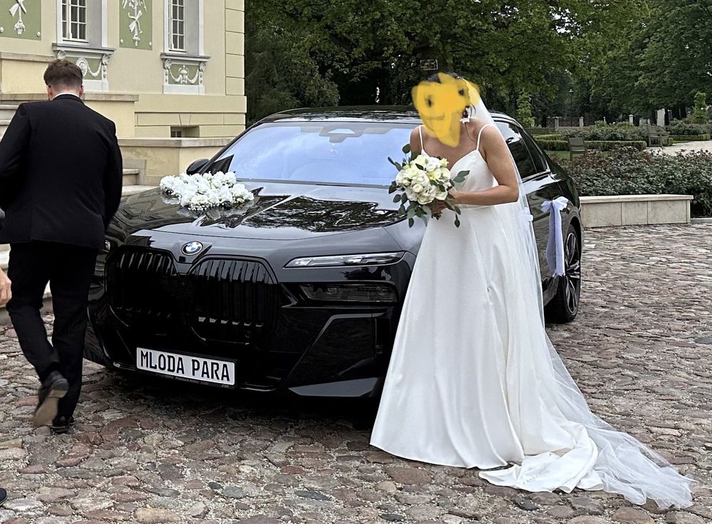 Auto do ślubu BMW 7 rok 2023 limuzyna long VIP