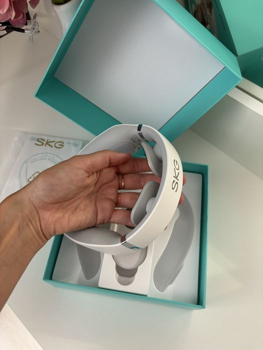 Масажер для шиї