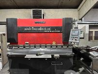 Прес для гнуття 63т 2,5 м. Листогиб ЧПУ Yangli WC67K 63x2500.