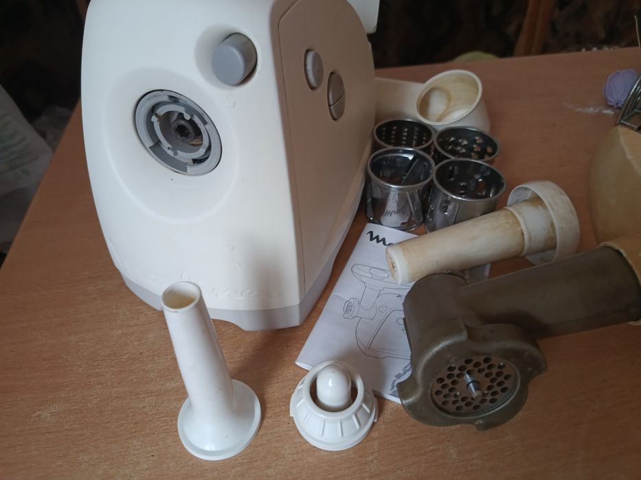 Електро м'яструба Moulinex 1400w