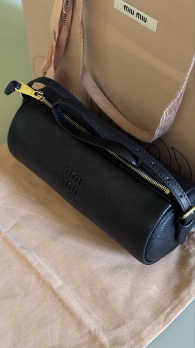 Шкіряна сумка Miu Miu