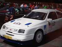 Ford. Sierra MK1 82 - 87 maska przednia