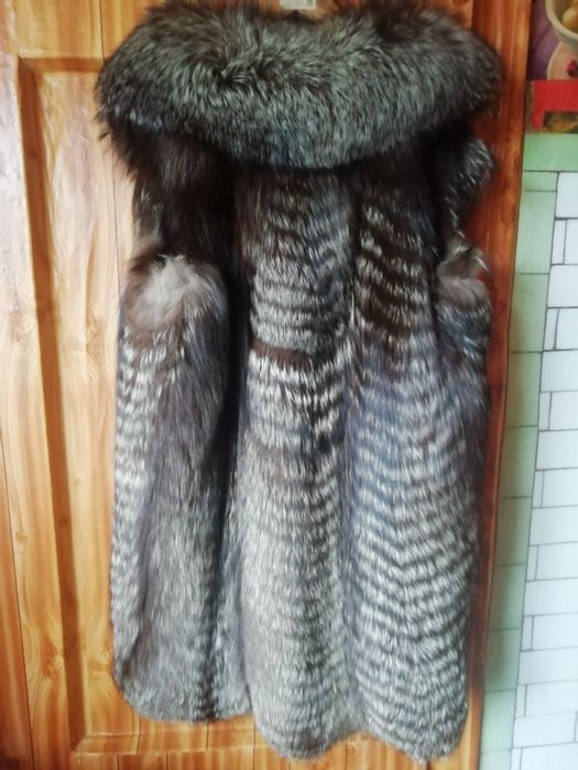 Жіночий жилет з натурального хутра