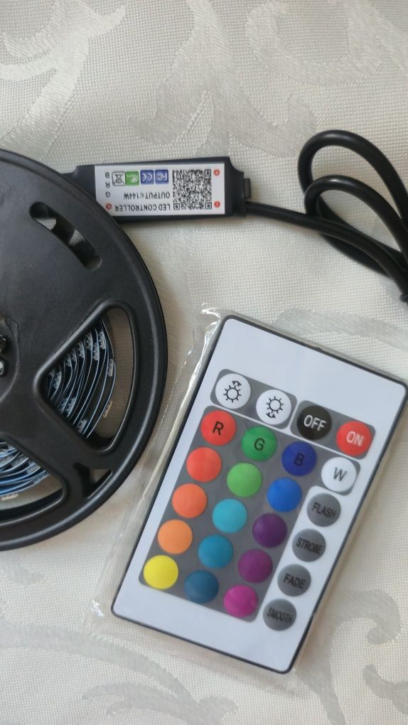 Taśma Led 5 Metrów z Pilotem i Bluetooth