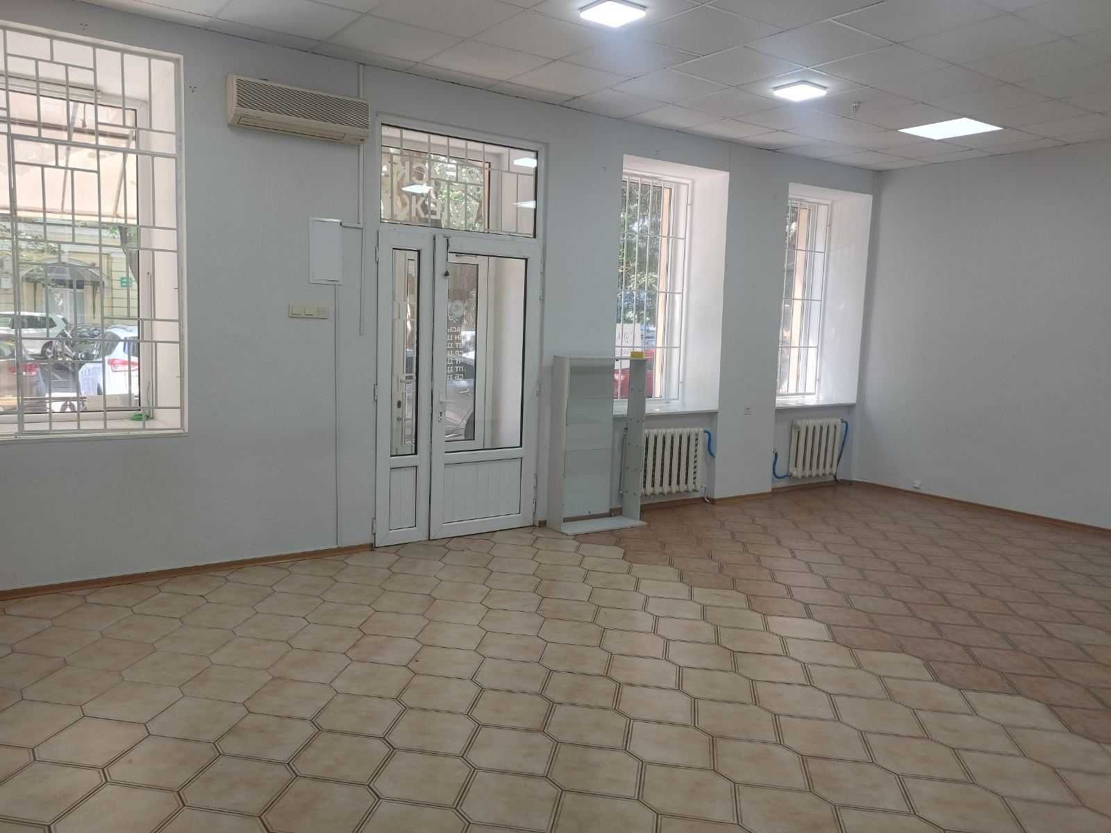 Помещение под коммерческую деятельность