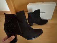 Botas Pretas Nº 39 NOVAS