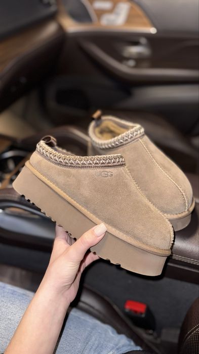 ugg,уггі коричневі,зручна трендова моделька на платформі