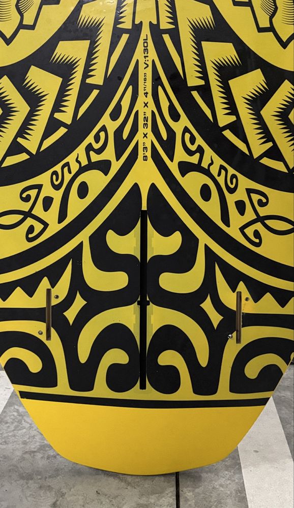 SUP Naish Hokua 8’3” x 32 x 22 11/16”