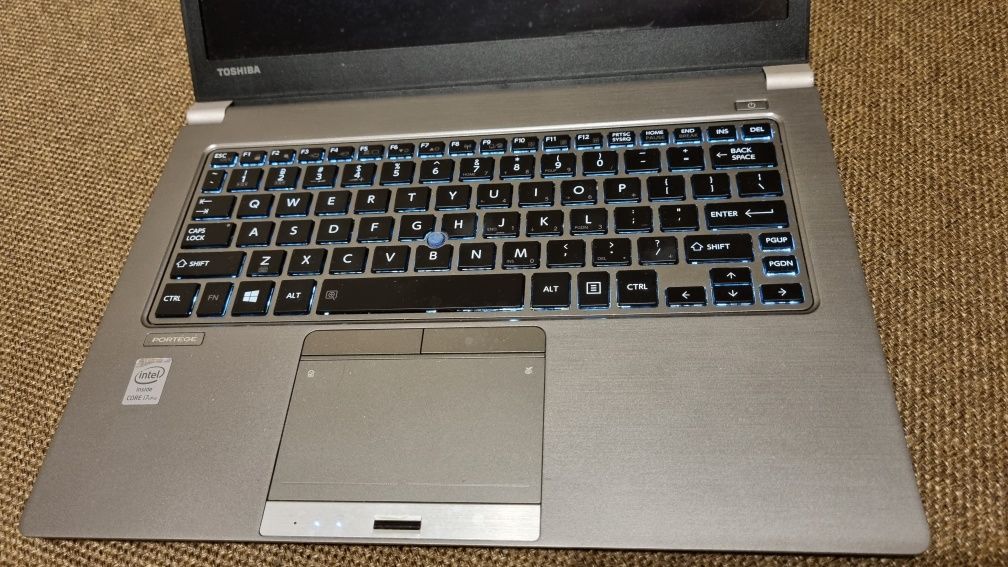 Ультрабук Toshiba Portege z30 с IPS IGZO экраном