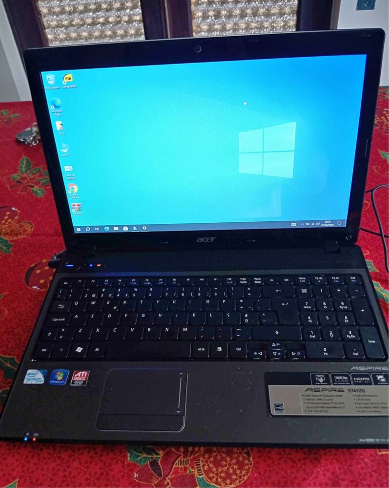 Portatil Acer.