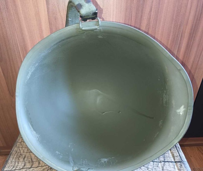 Hełm wojsk amerykańskich M1 oryginalny z siatką i wkładem