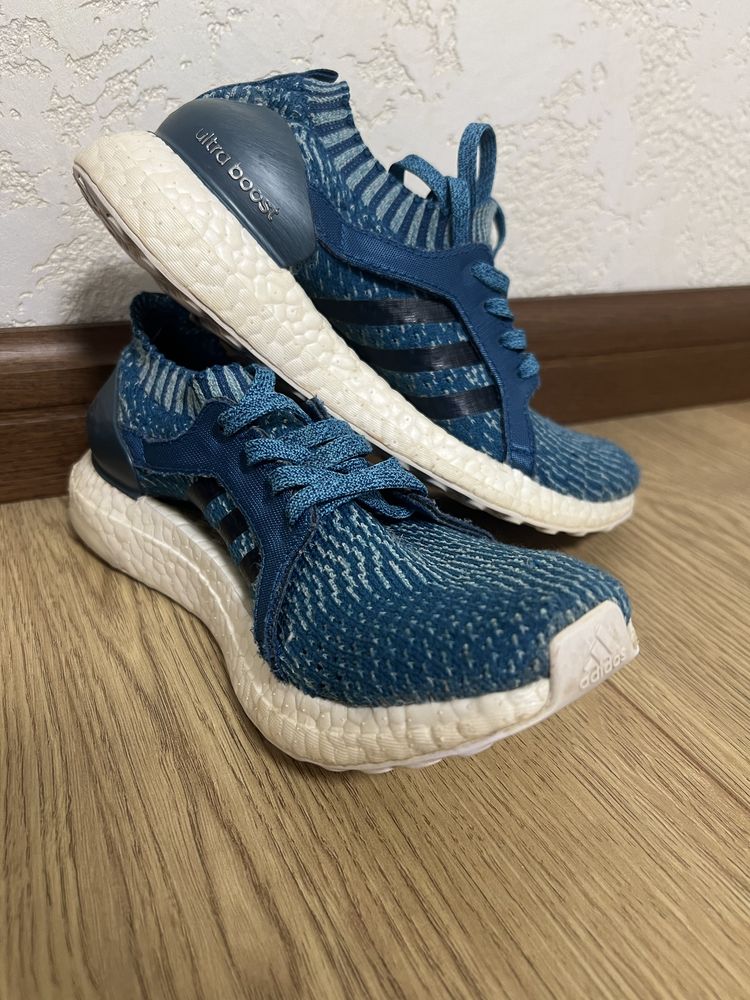 Кросівки Adidas ultra boost оригінал 35-36 розмір