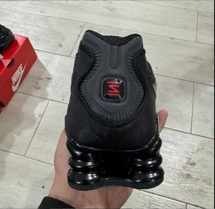 Nike Shox TL Black Max Orange r.42