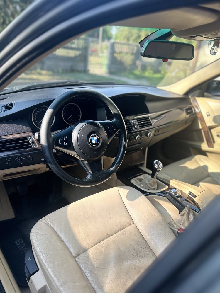 BMW e61 530d maunal