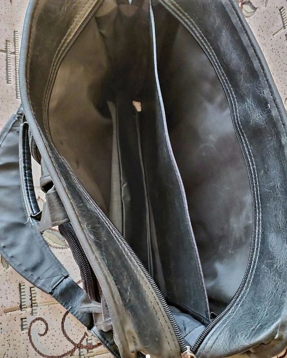 Портфель-сумка .