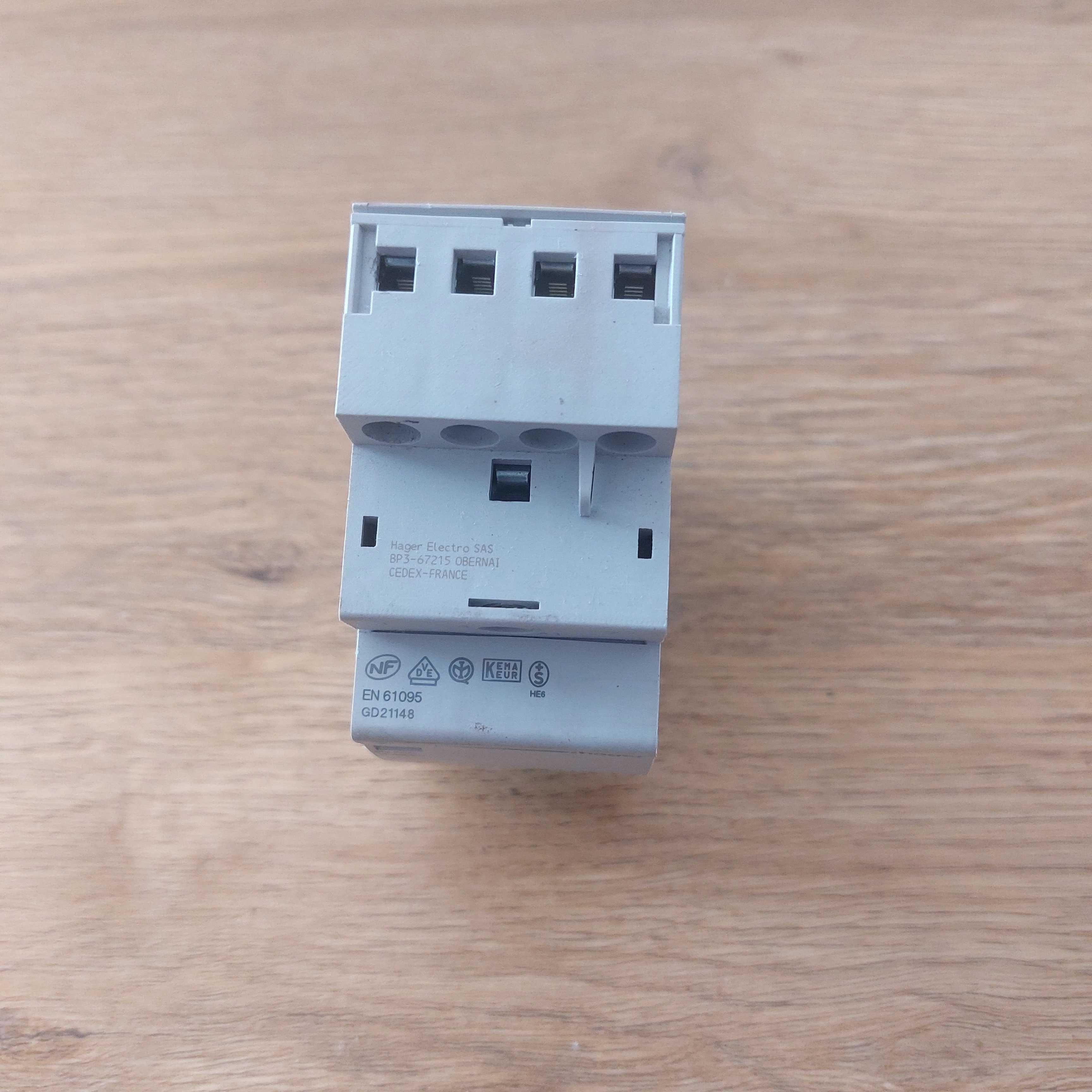 Stycznik modułowy Hager ESC425 4NO