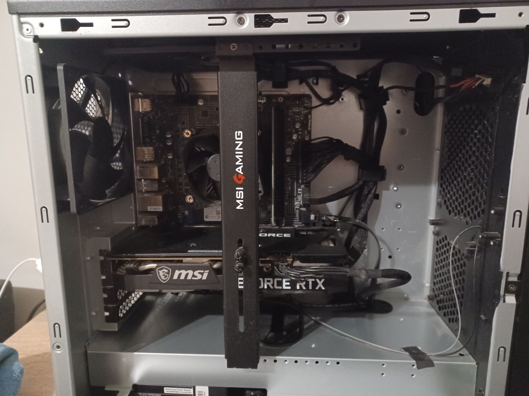 Komputer Gamingowy i5 11400F | RTX 3060 T | 16GB RAM | Monitor LG