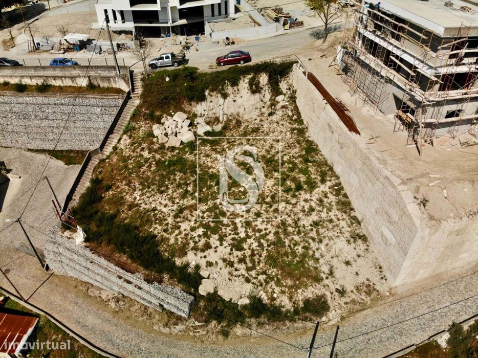 Terreno Não definido em Vila Caiz