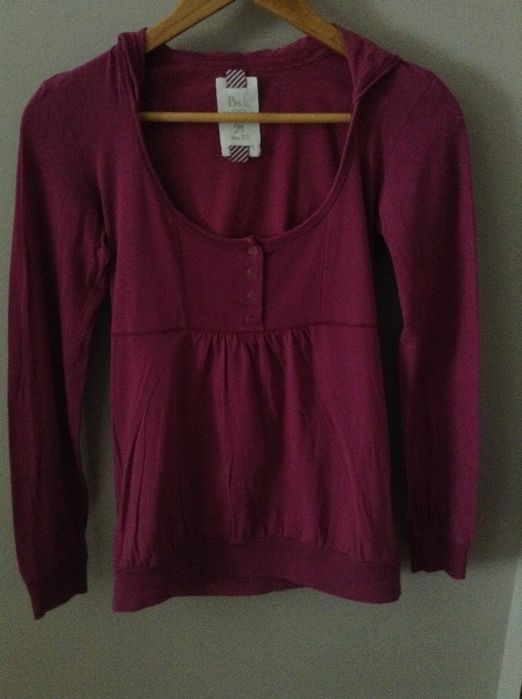 Camisola capuz fuschia bershka