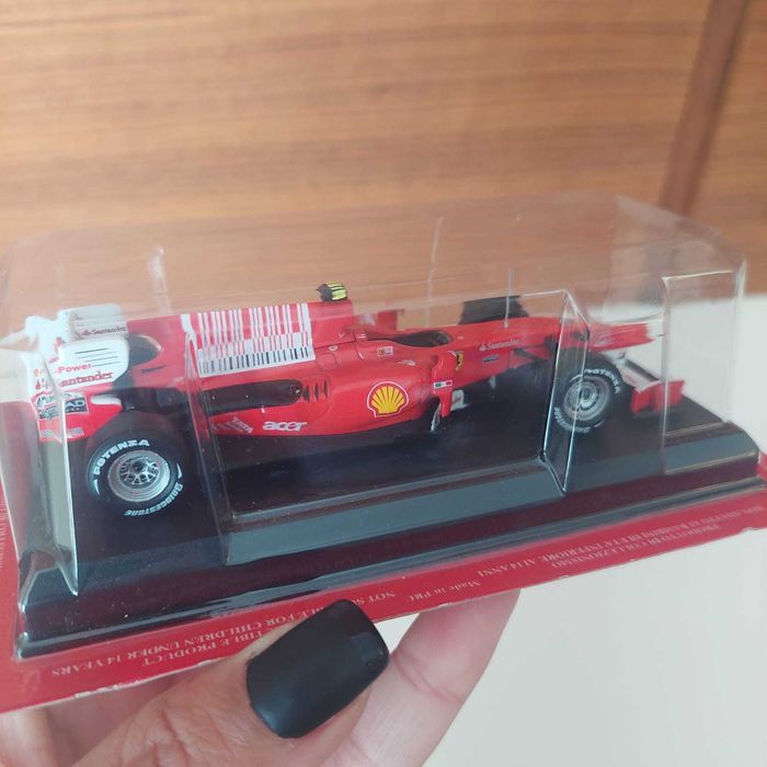 Ferrari F10 #8 escala 1:43