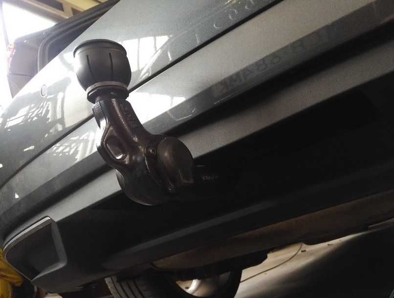 Hak holowniczy montaż kodowanie Audi VW Seat Skoda Oris Westfalia DES