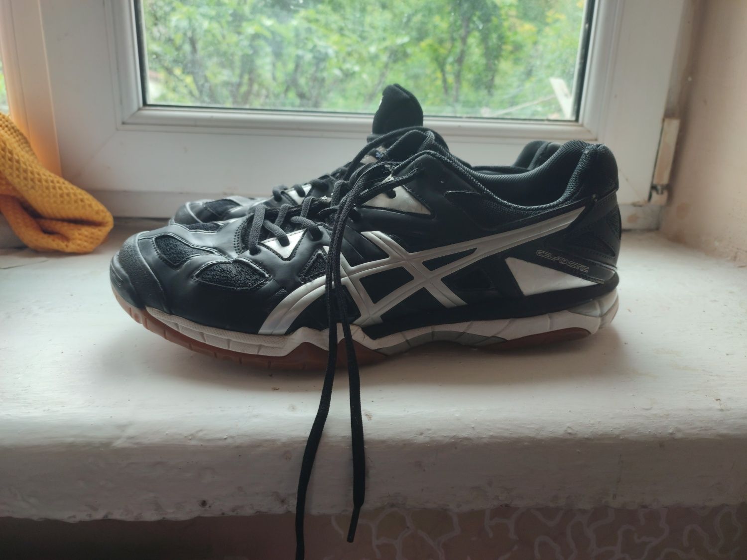 Кросівки ASICS Gel Tactic