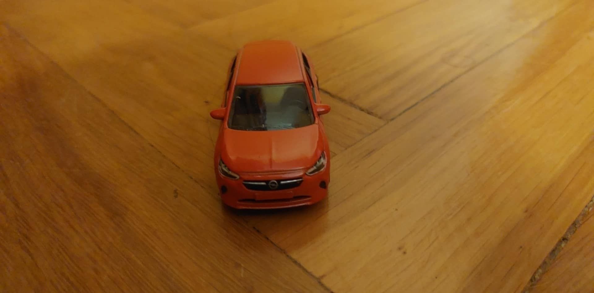 Samochodzik Audi rastar