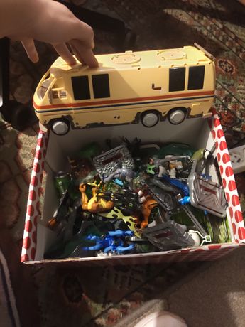 Zabawki, autobus z Ben 10