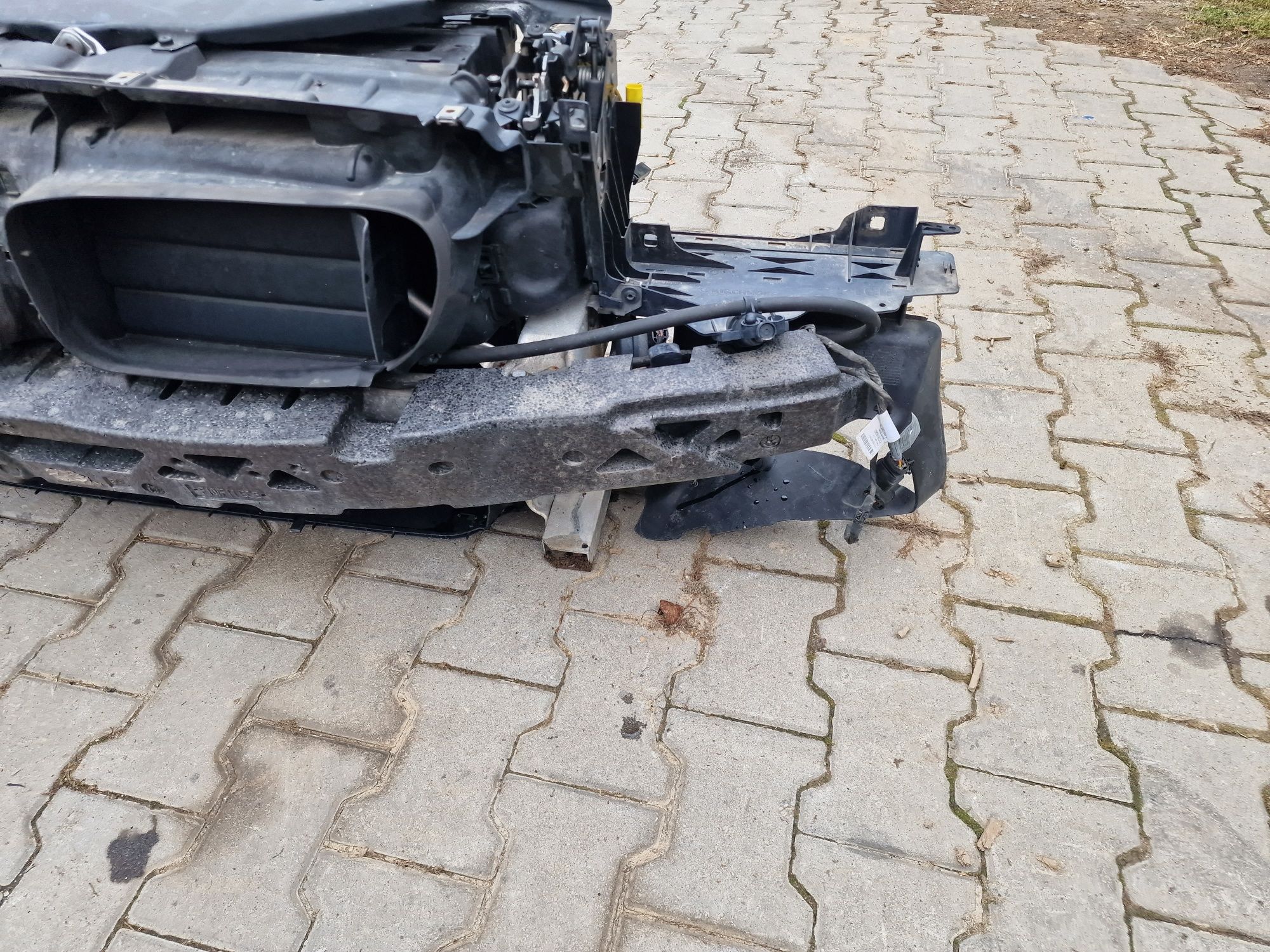 Bmw f10 f11 pas przedni m550d 5.0d n57d30c 381km