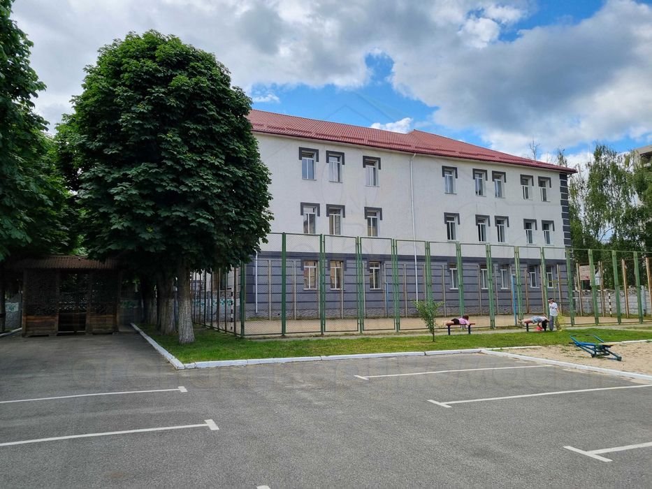 2 кімн квартира 72м2 з індивідуальним опаленням - Центральний Ринок-KI