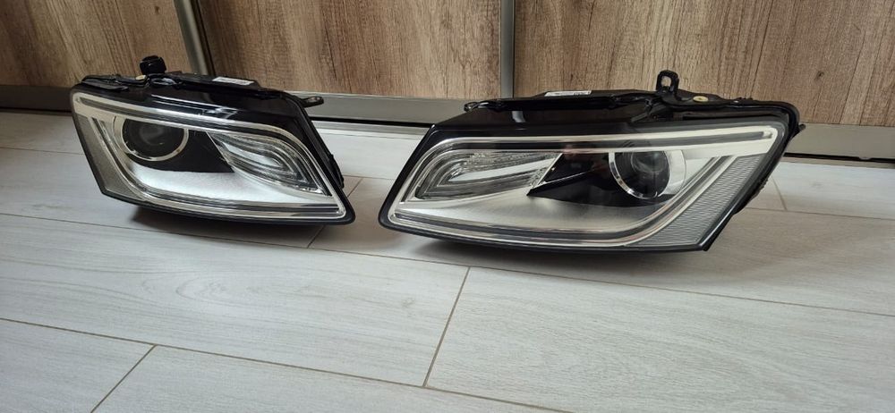 Фари Audi Q5 8R0941006C  8R0941005C  Valeo фара ліва права Ауді