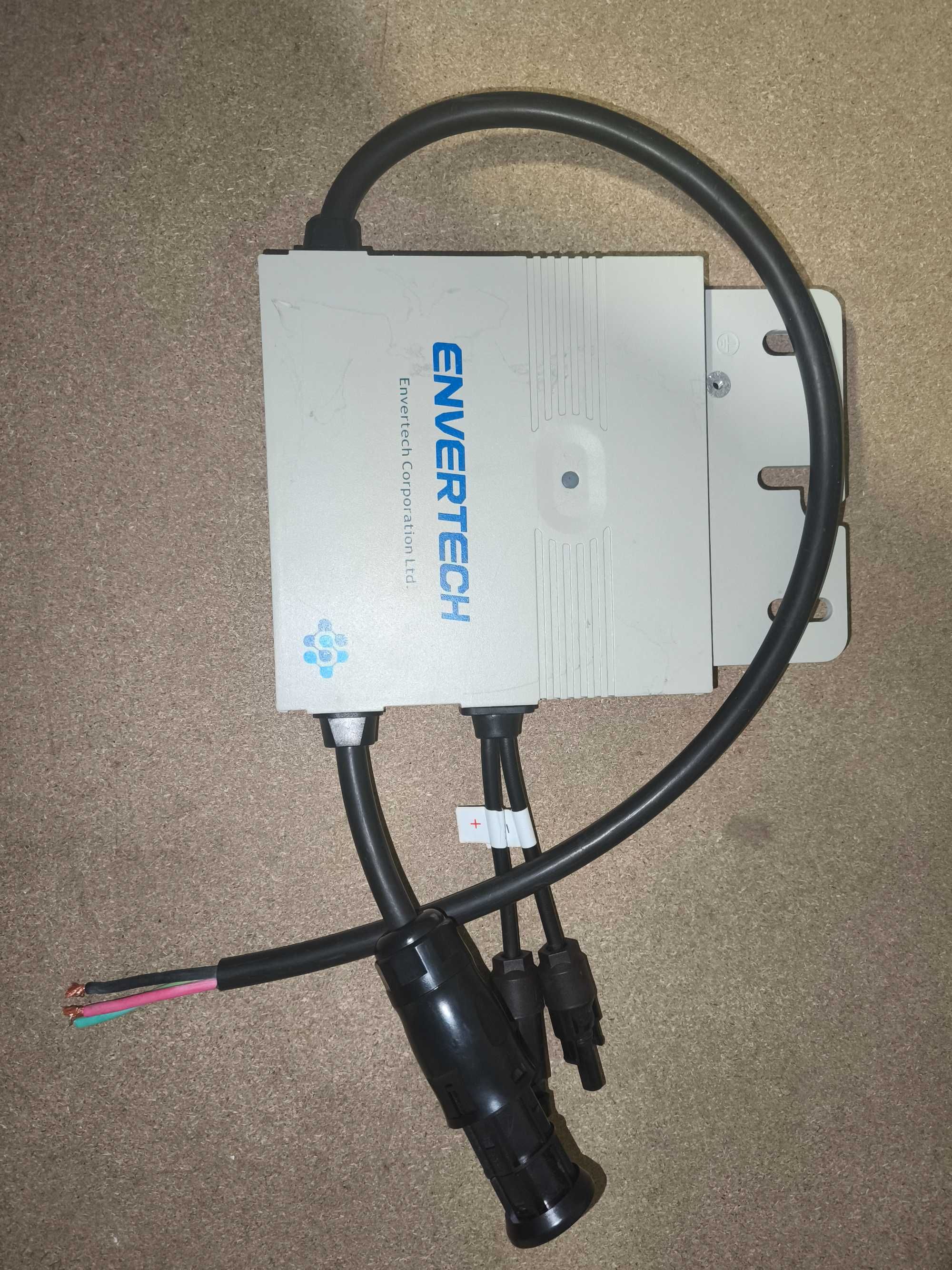 Microinversor envertech 300Watts EVT300