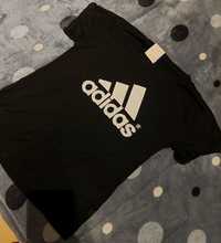 Tshirt Adidas preta