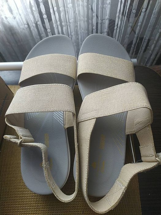 Босоніжки Clarks оригінал.