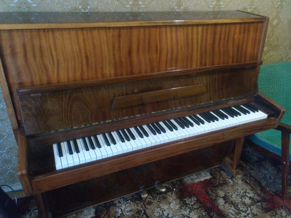 Фортепіано піаніно Ураїна / Украина