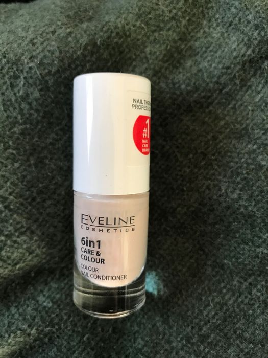 Lakier do paznokci odżywka 6w1 eveline
