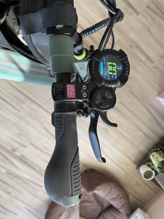 Hulajnoga elektryczna Vsett 8