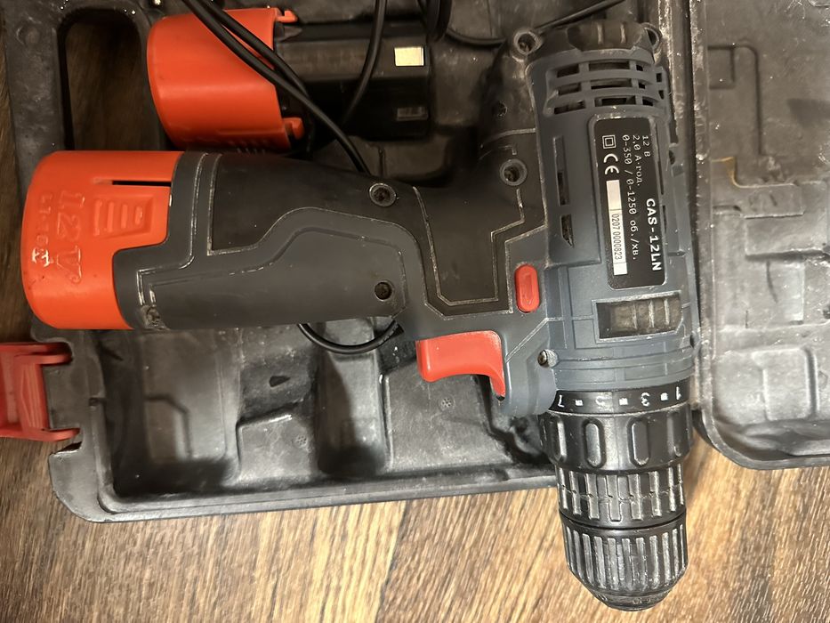 Шуруповерт Craft