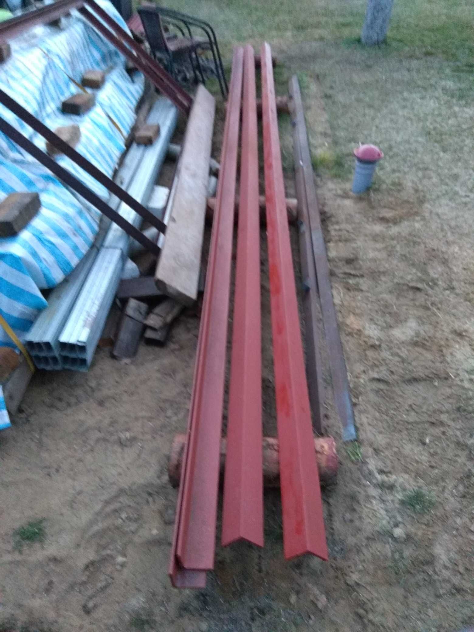 kątowniki stalowe 75 x 75 x 8, dł.5,6m - 4 szt.