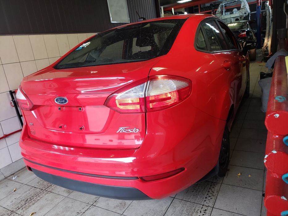 Ford Fiesta mk7 USA мк7 Разборка Усилитель Балка Запчасти США Розборка