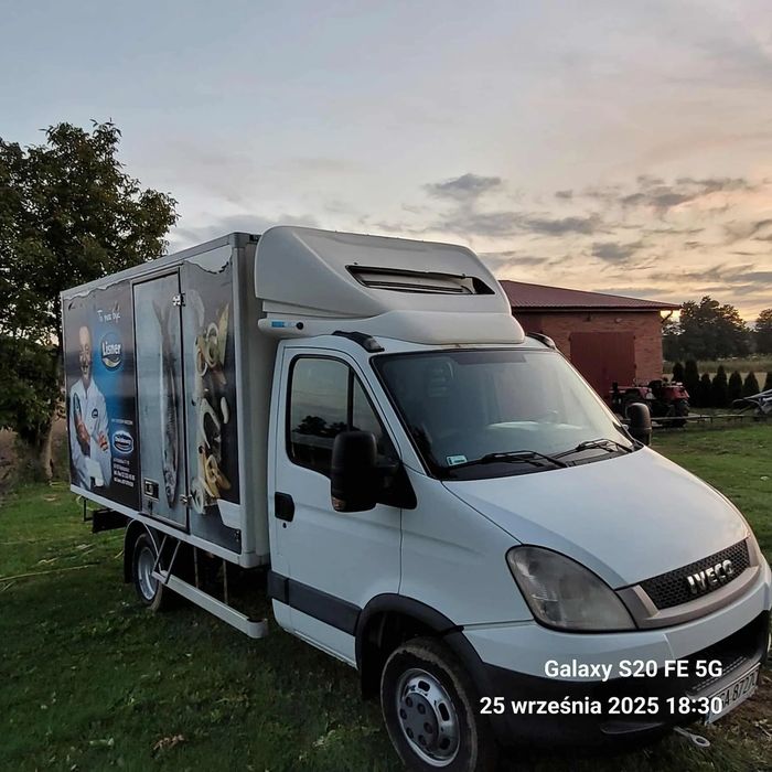 Iveco DAILY 3.0 150KM 35C15 Chłodnia IZOTERMA IGLOOKAR/THERMO KING+230V VAT 23% od 7 lat w moich rękach/SALON POLSKA  IVECO DAILY 35C15 Chłodnia Salon POLSKA VAT 23% od 7 lat u mnie!!!
