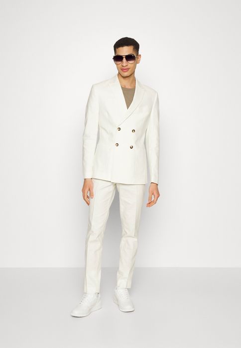 Garnitur biały z dodatkiem lnu Slim fit Isaac Dewhirst 42
